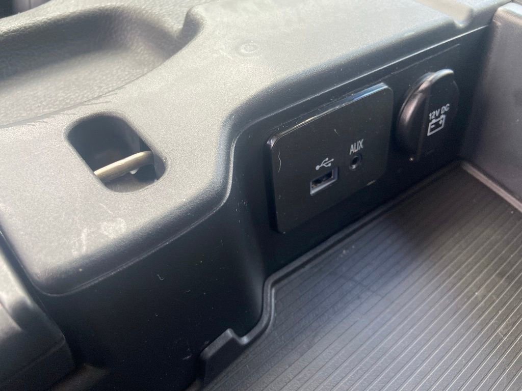 Used 2017 RAM 1500 Laramie w/ Convenience Group AWD/4WD image 26
