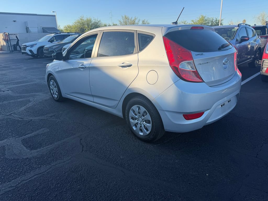Used 2017 Hyundai Accent SE FWD image 3