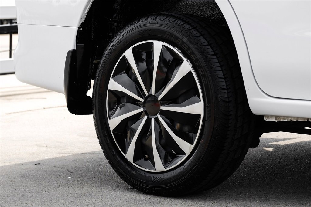 Used 2019 Nissan NV200 SV w/ Navigation Package image 50