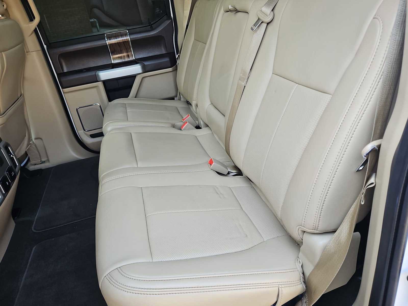 Used 2019 Ford F150 Lariat image 21