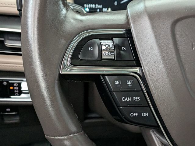 Used 2023 Lincoln Nautilus Reserve w/ Class II Trailer Tow Package image 35