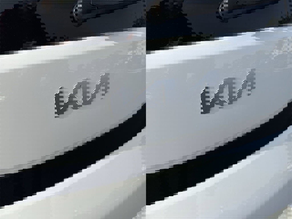 New 2025 Kia Soul S image 7