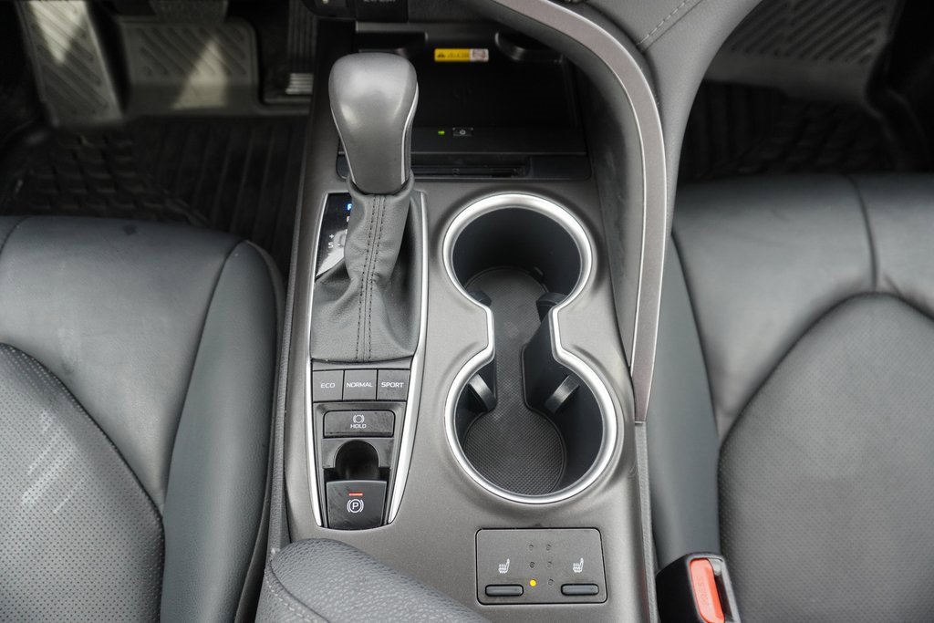 Used 2024 Toyota Camry XLE w/ Cold Weather Package image 15