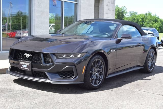 Used 2024 Ford Mustang GT Premium w/ GT Performance Package RWD image 18