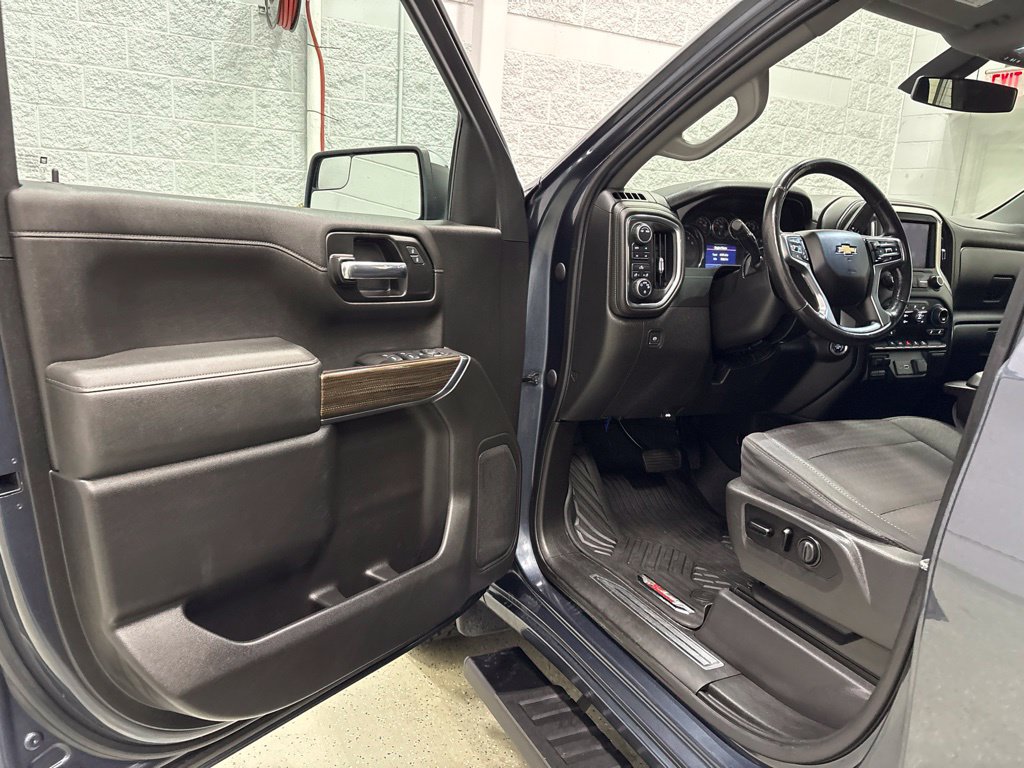 Used 2020 Chevrolet Silverado 1500 LT w/ All-Star Edition AWD/4WD image 14
