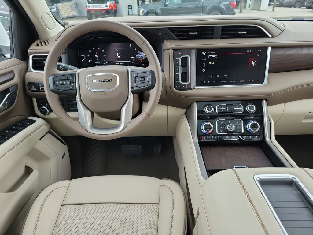 Used 2023 GMC Yukon Denali w/ LPO, Floor Liner Package AWD/4WD image 12