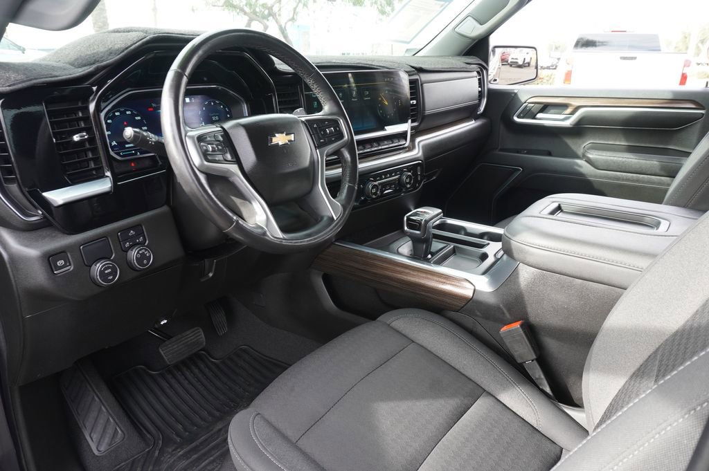 Used 2022 Chevrolet Silverado 1500 LT image 17