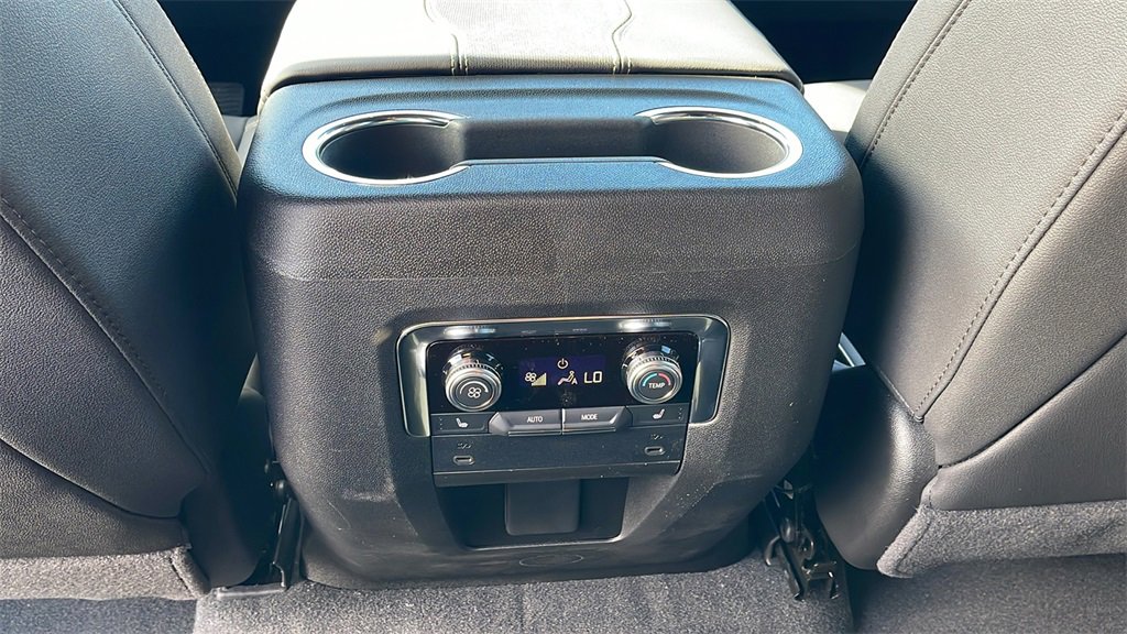 New 2026 GMC Yukon XL Elevation image 16