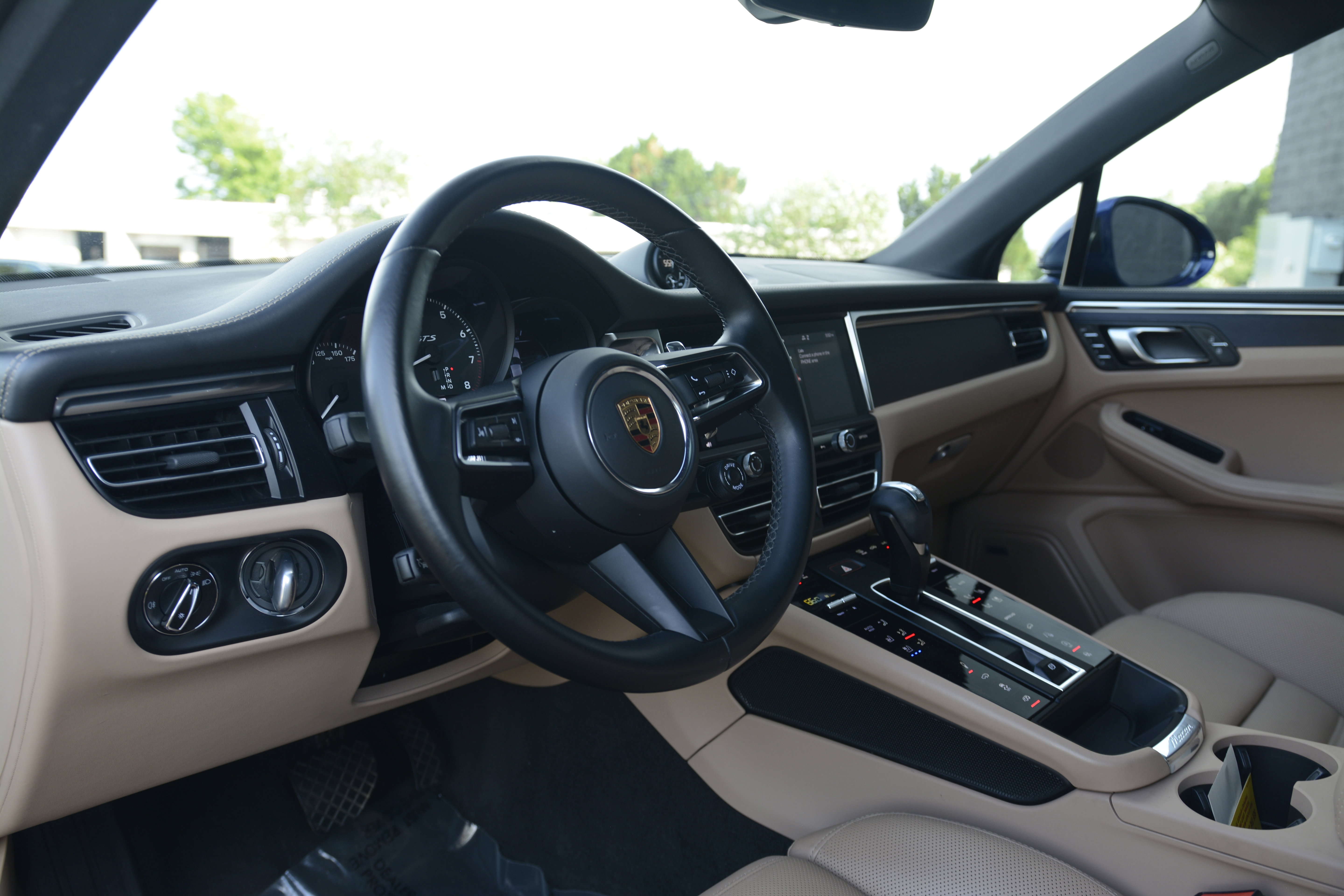 Certified 2022 Porsche Macan GTS AWD/4WD image 4