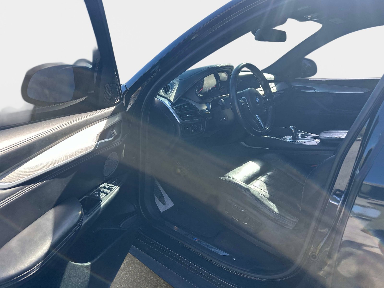 Used 2016 BMW X6 M image 10