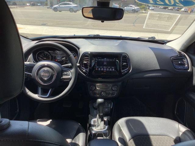 Used 2021 Jeep Compass Latitude w/ Sun and Sound Group AWD/4WD image 6