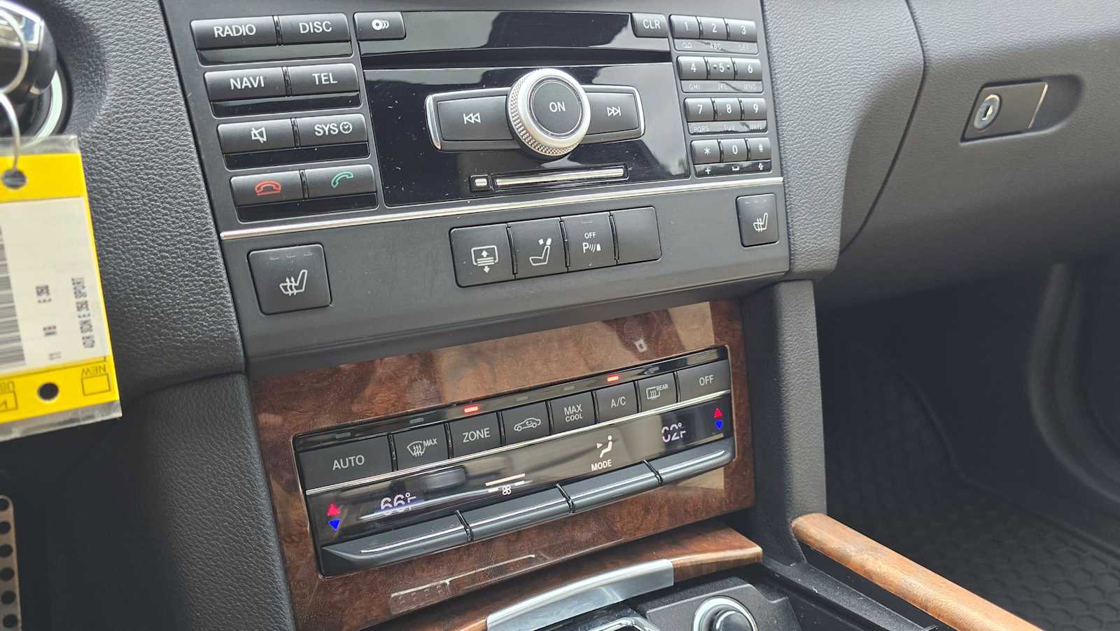 Used 2011 Mercedes-Benz E 350 Sedan image 33