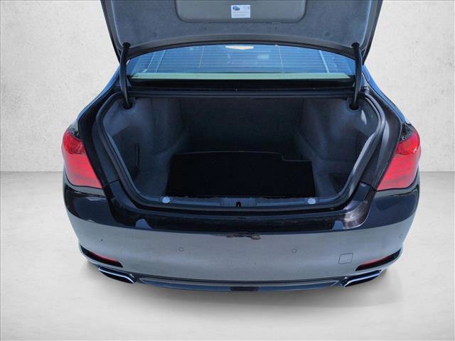 Used 2011 BMW 750Li xDrive AWD/4WD image 6