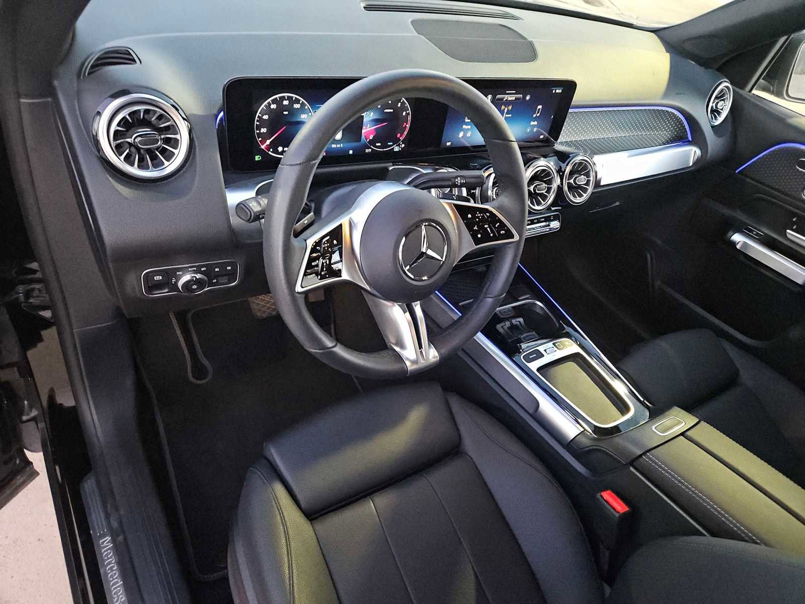 Used 2025 Mercedes-Benz GLB 250 image 14