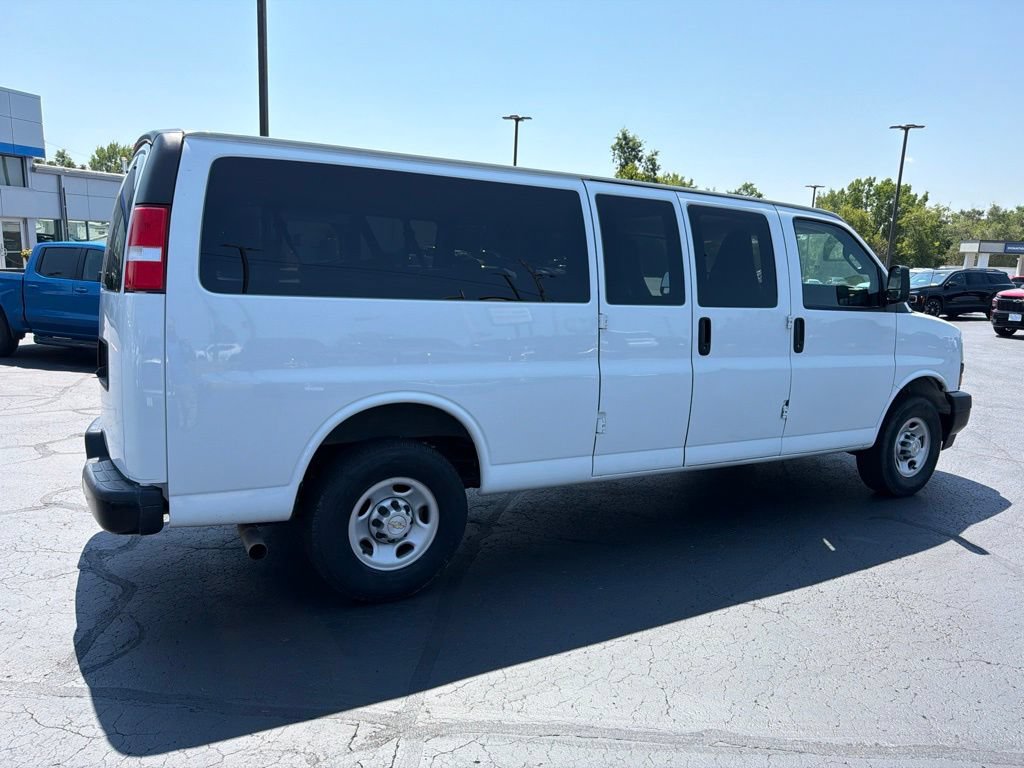 Certified 2023 Chevrolet Express 3500 LS RWD image 4
