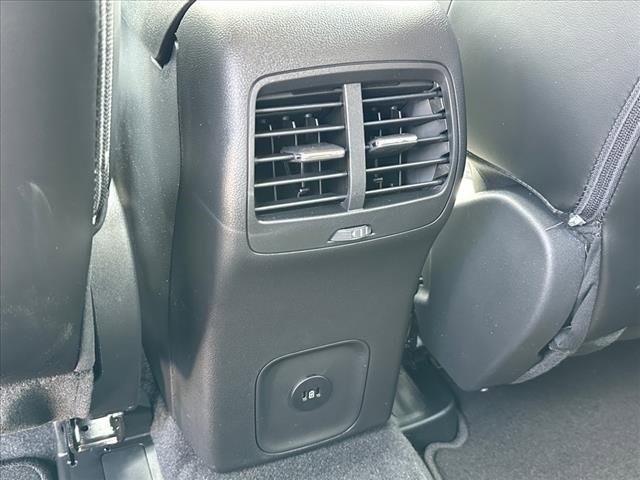 Used 2024 Ford Escape SE image 7