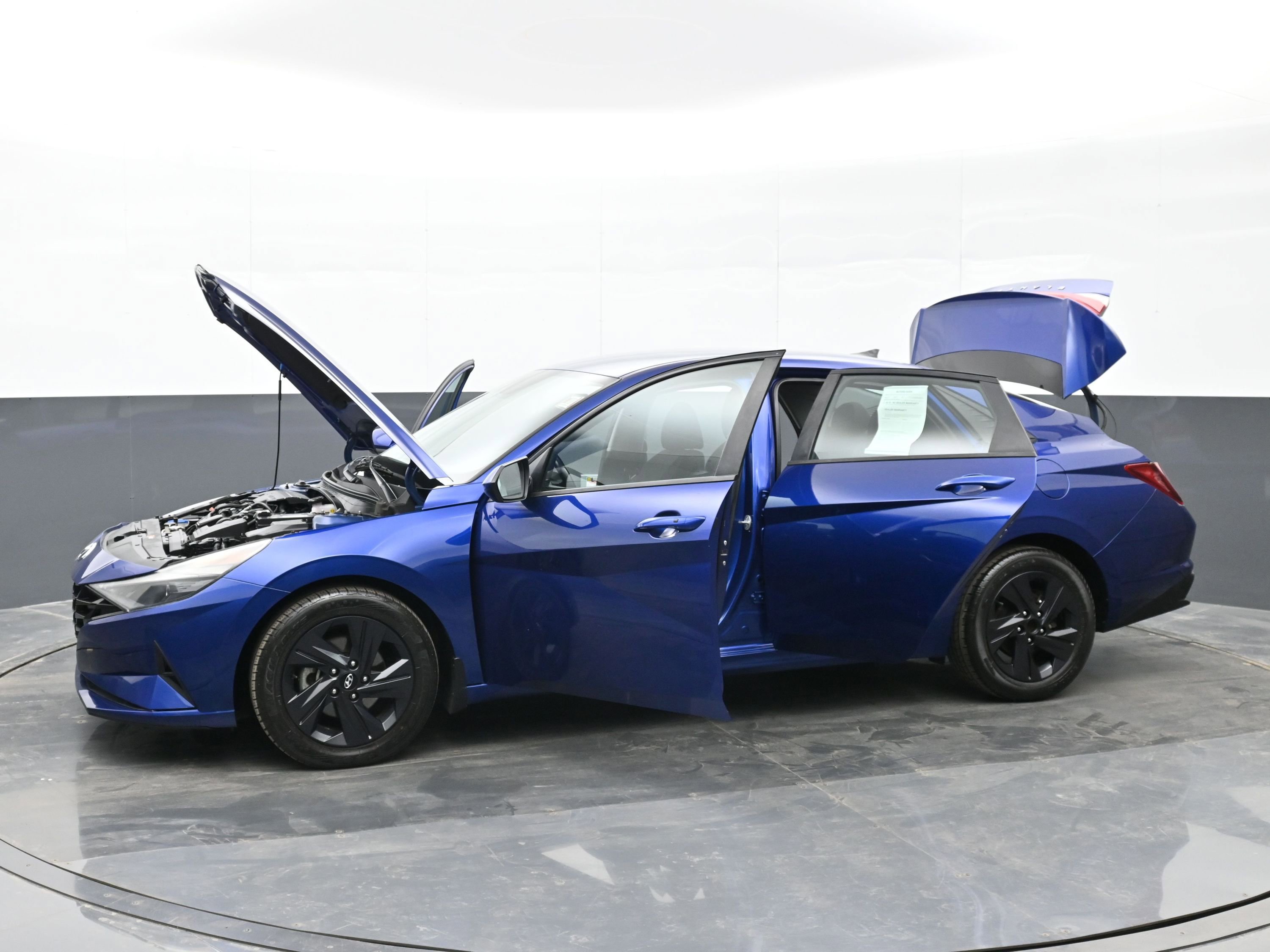 Certified 2022 Hyundai Elantra SEL w/ Convenience Package image 47