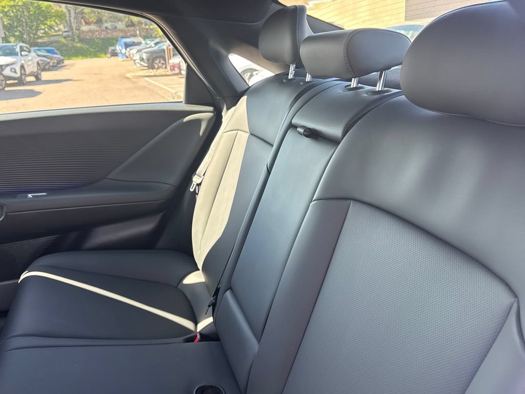Certified 2023 Hyundai Ioniq 6 SEL AWD/4WD image 22