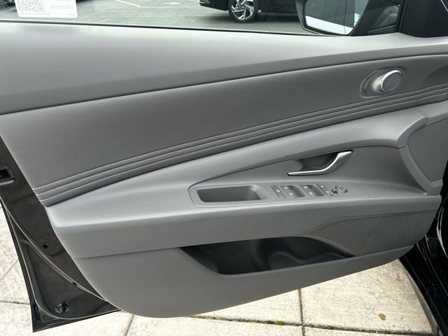 Certified 2025 Hyundai Elantra Sport image 11