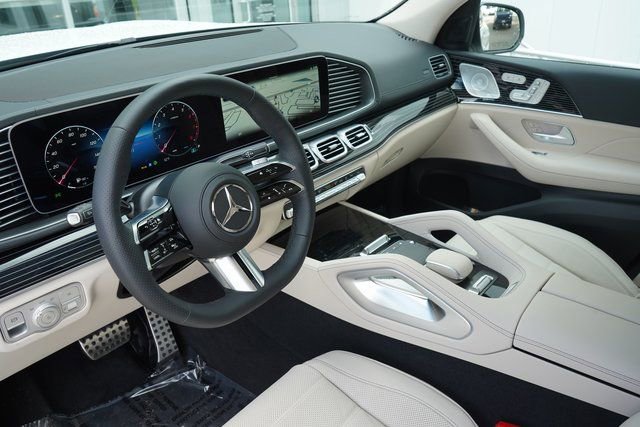New 2026 Mercedes-Benz GLS 450 4MATIC image 2
