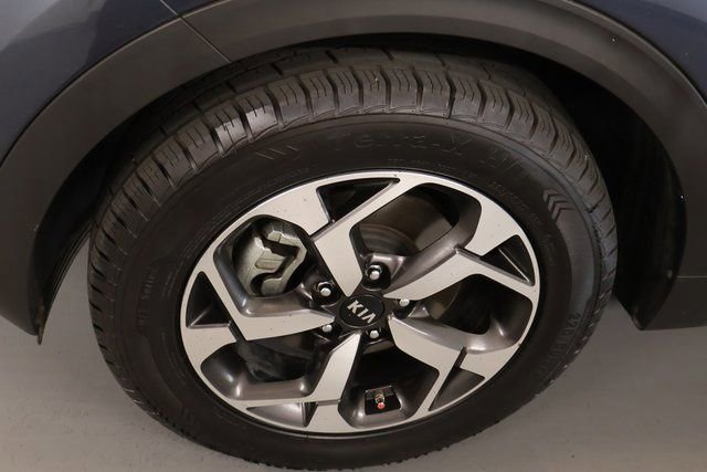 Used 2022 Kia Sportage LX image 8