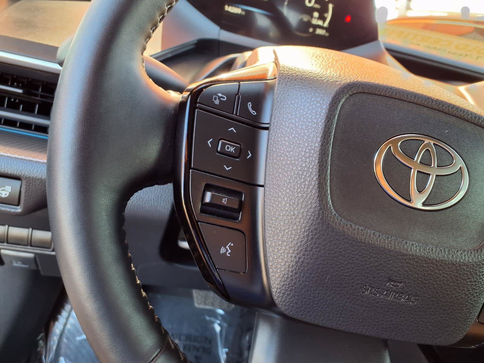Used 2026 Toyota Prius XLE FWD image 20