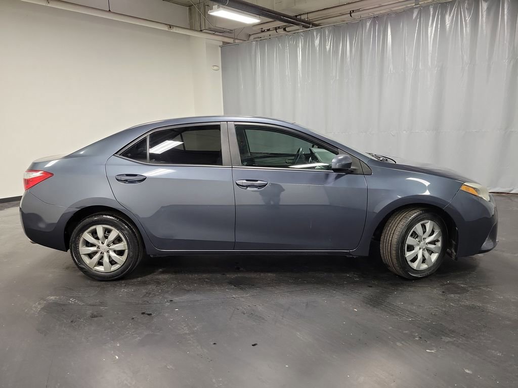 Used 2014 Toyota Corolla LE image 9