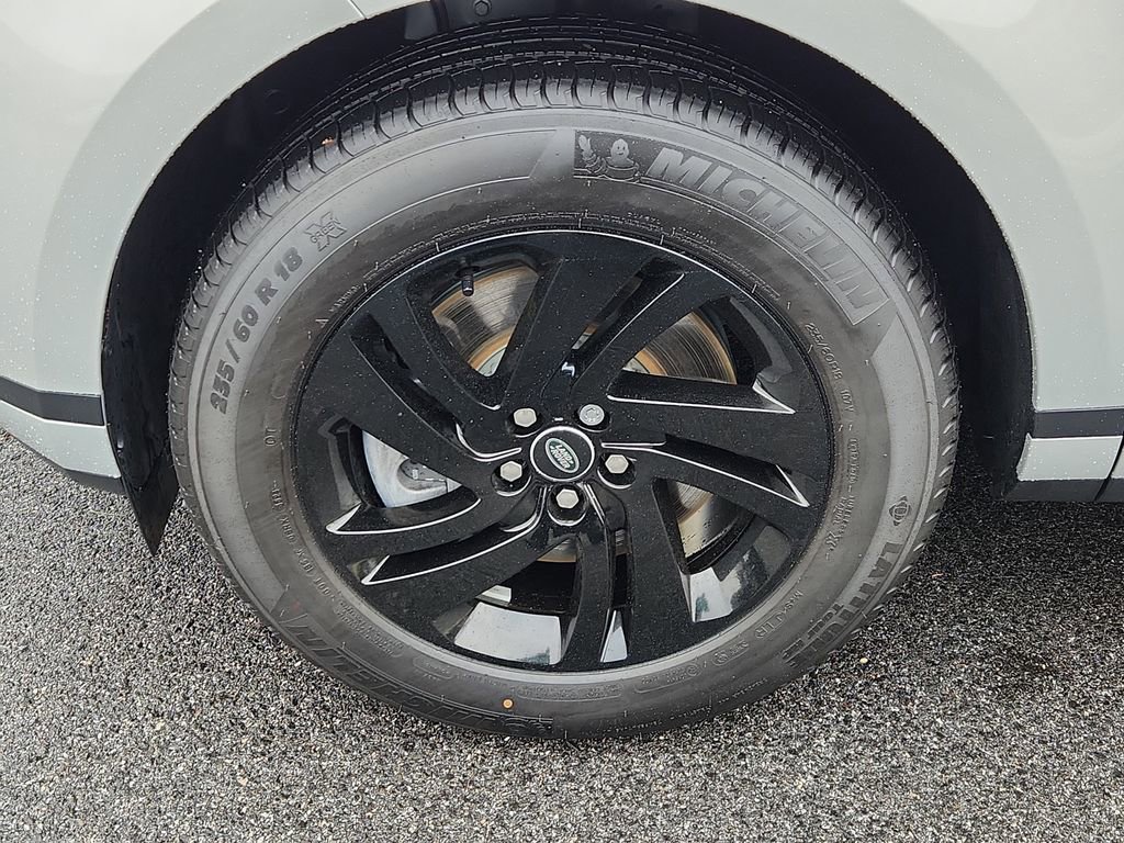 Certified 2026 Land Rover Range Rover Evoque S image 9
