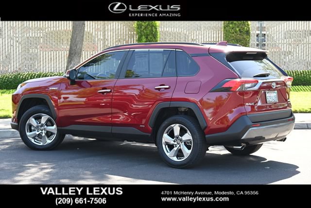 Used 2021 Toyota RAV4 Limited AWD/4WD image 4
