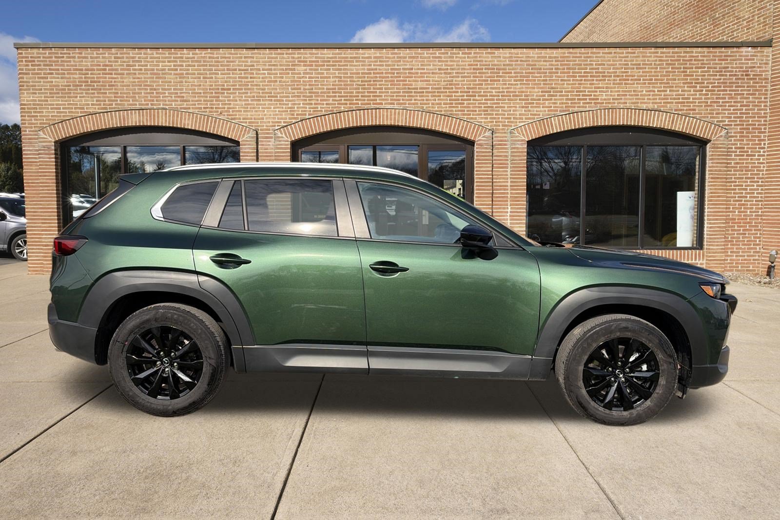 Used 2026 MAZDA CX-50 AWD 2.5 S w/ Preferred Pkg image 2