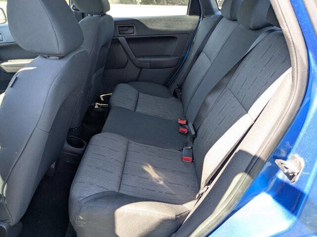 Used 2010 Ford Focus SE FWD image 24
