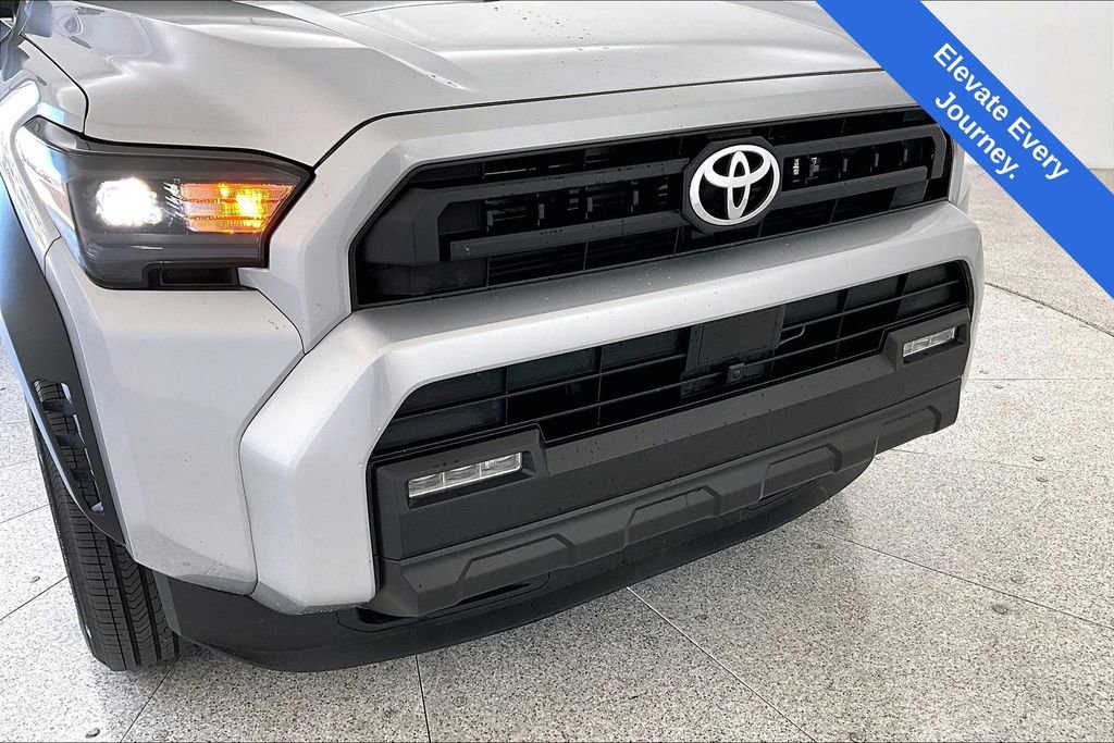 Used 2025 Toyota 4Runner SR5 image 37