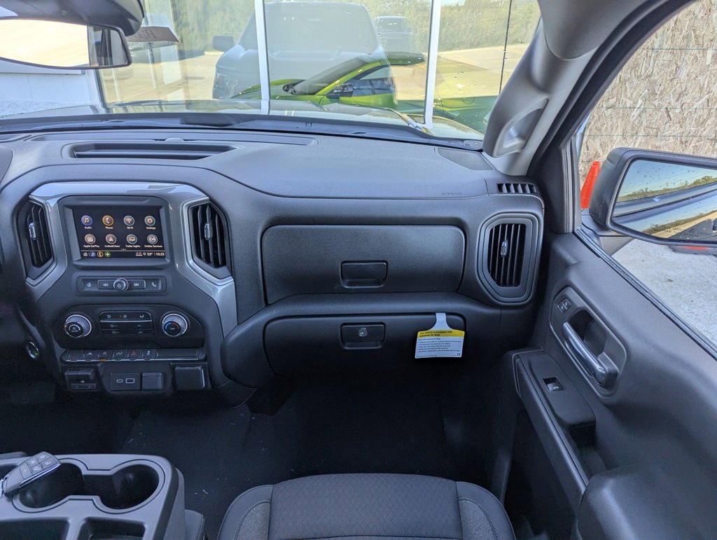 New 2026 Chevrolet Silverado 1500 Custom image 4