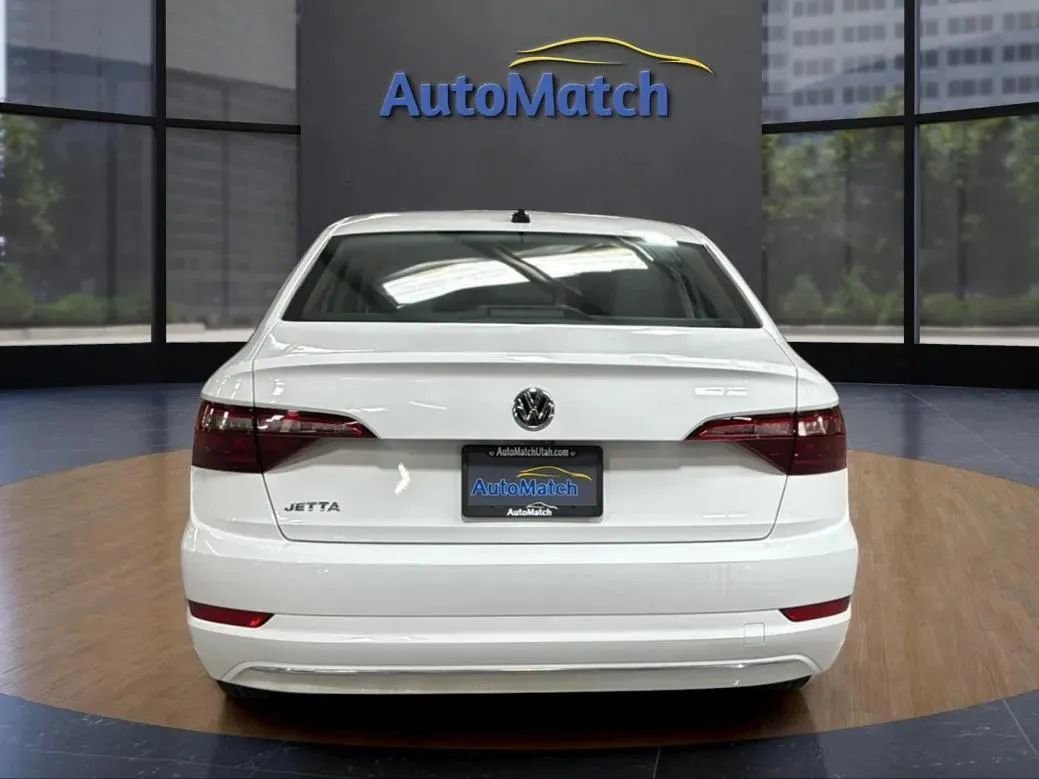 Used 2020 Volkswagen Jetta SE image 9