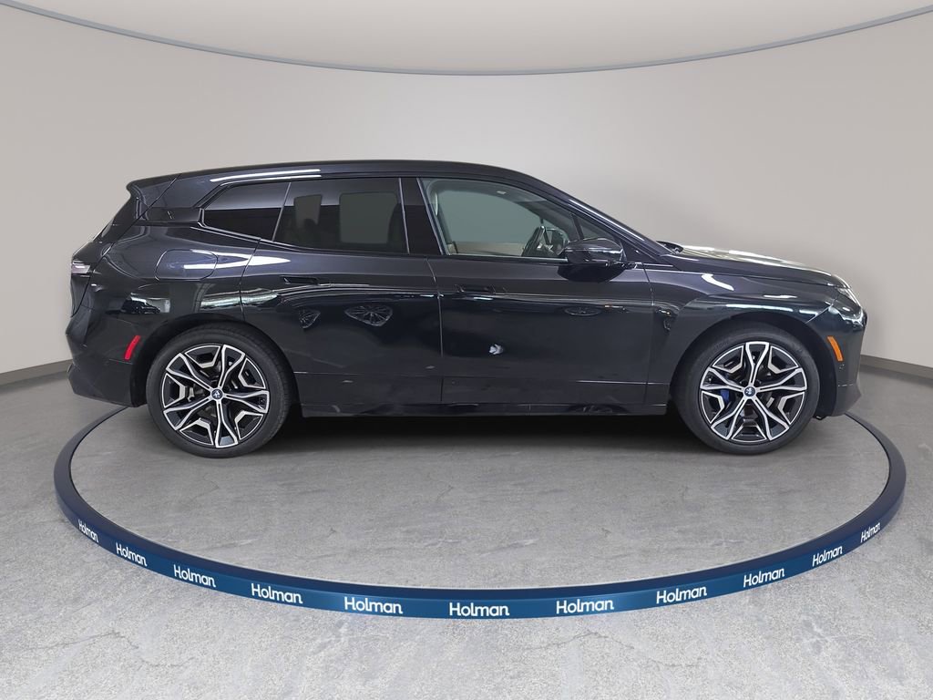 Used 2024 BMW iX xDrive50 w/ Sport Package AWD/4WD image 6