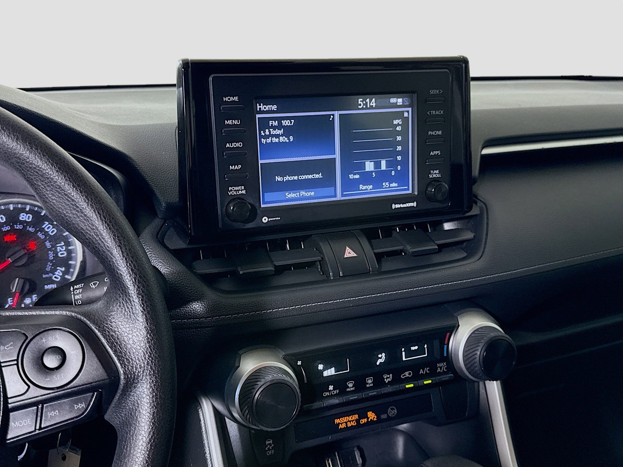 Used 2020 Toyota RAV4 LE image 18