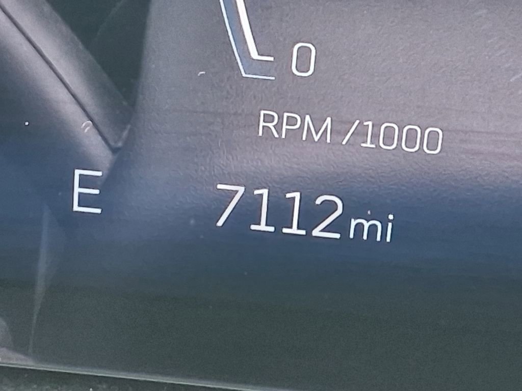 Used 2025 Cadillac XT4 Sport FWD image 14