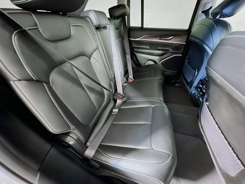 Used 2022 Jeep Grand Cherokee Limited 4xe AWD/4WD image 25