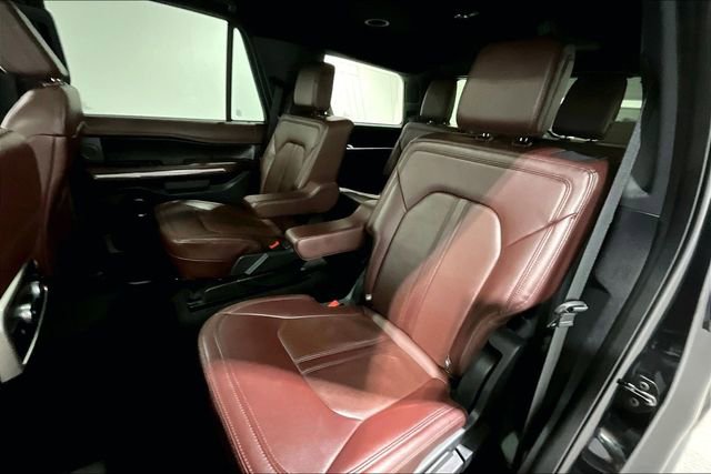 Used 2024 Ford Expedition Limited image 23