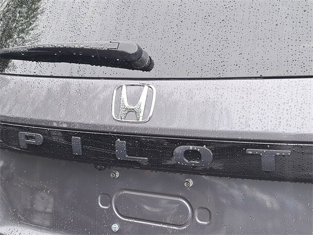 Certified 2024 Honda Pilot Touring image 8