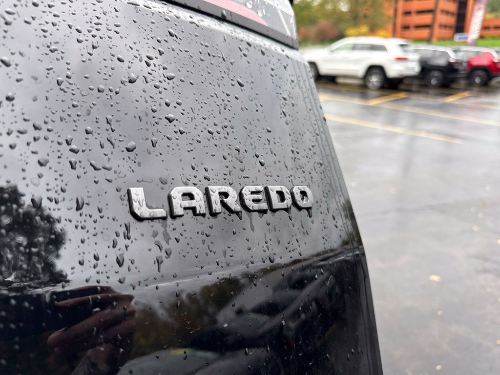 Used 2026 Jeep Cherokee Laredo AWD/4WD image 14