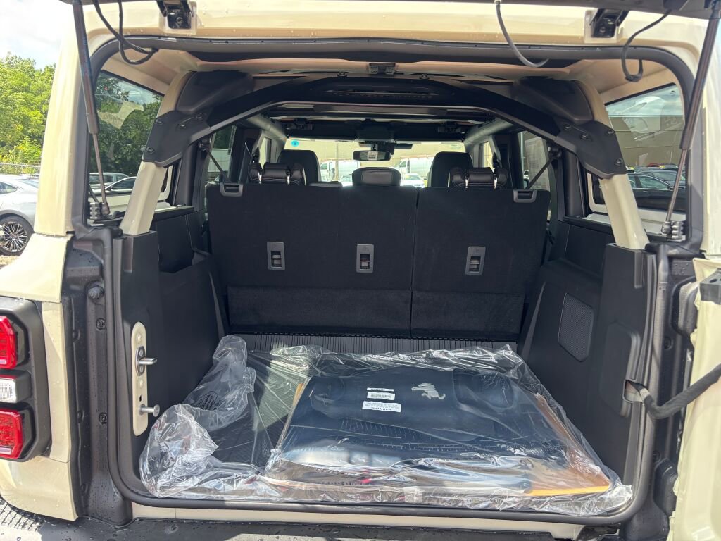 New 2025 Ford Bronco Raptor w/ Interior Carbon Fiber Pack image 13