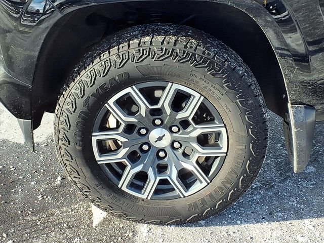 Used 2024 Chevrolet Colorado Z71 w/ Z71 Convenience Package 2 image 23