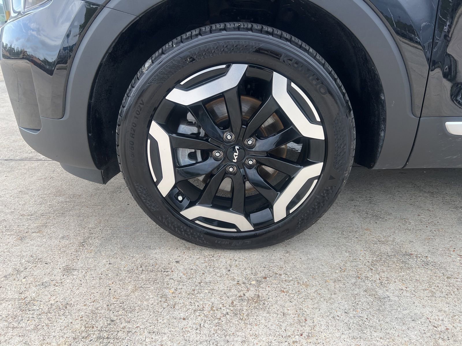 Used 2025 Kia Telluride S FWD image 7