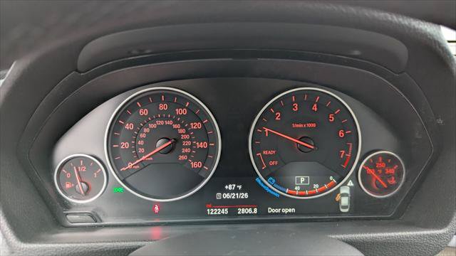 Used 2016 BMW 340i xDrive Sedan AWD/4WD image 27