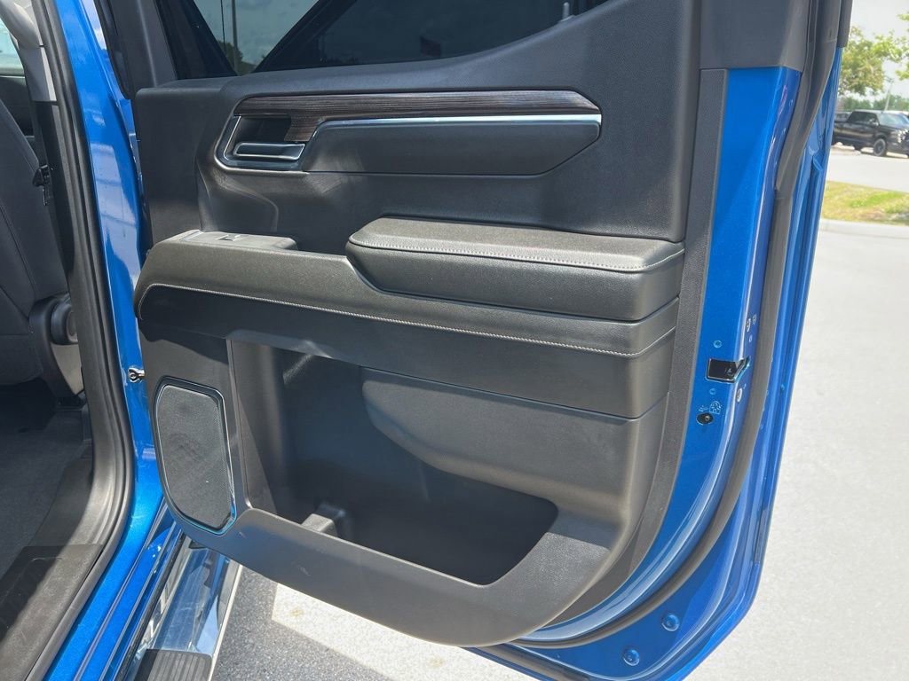 Used 2024 Chevrolet Silverado 1500 LT RWD image 43