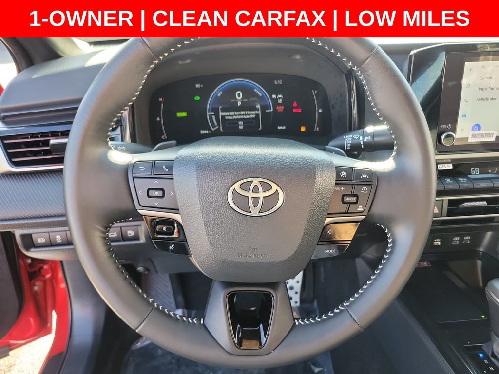 Used 2025 Toyota Camry SE FWD image 25