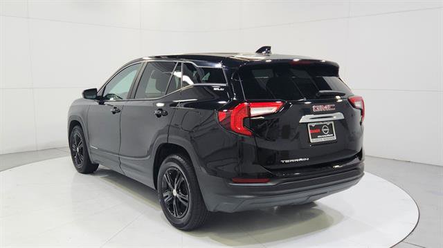 Used 2023 GMC Terrain SLE image 6