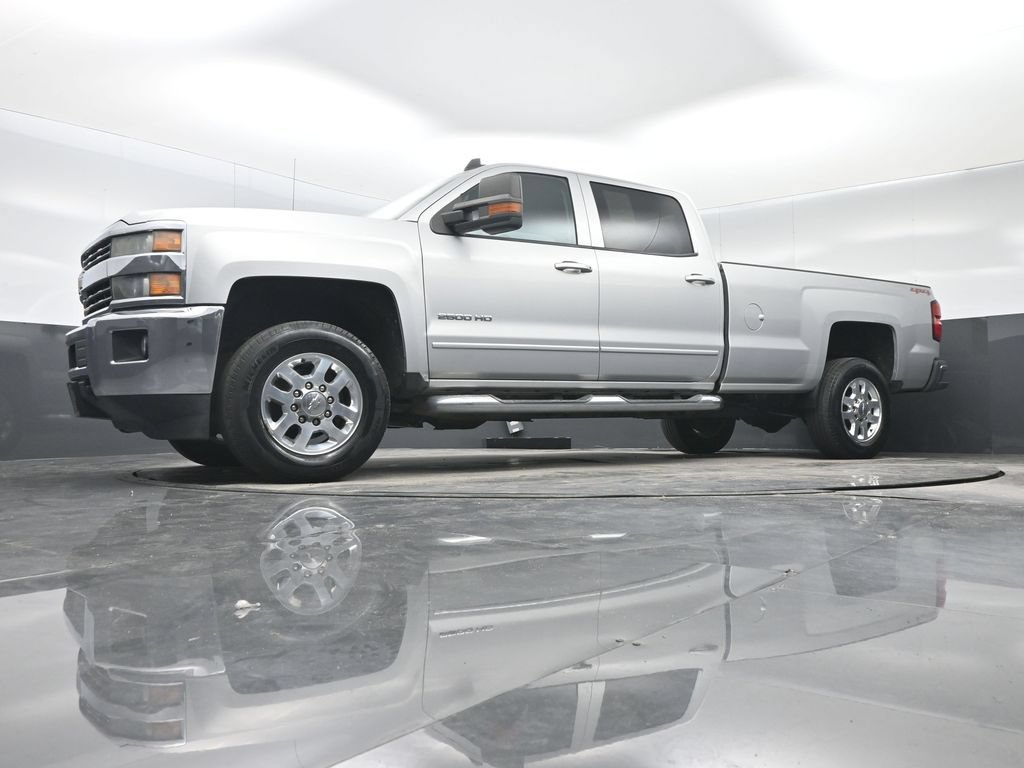 Used 2015 Chevrolet Silverado 2500 LT w/ LT Convenience Package AWD/4WD image 27
