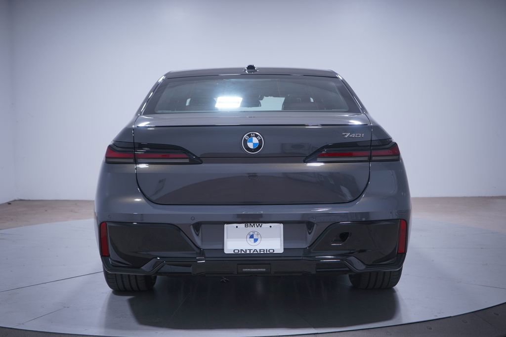 New 2026 BMW 740i w/ Premium Package image 5
